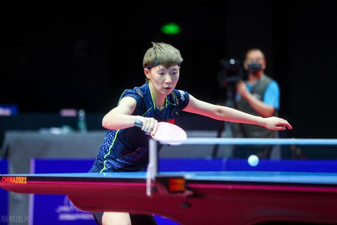 坚果和水果 坚果和水果